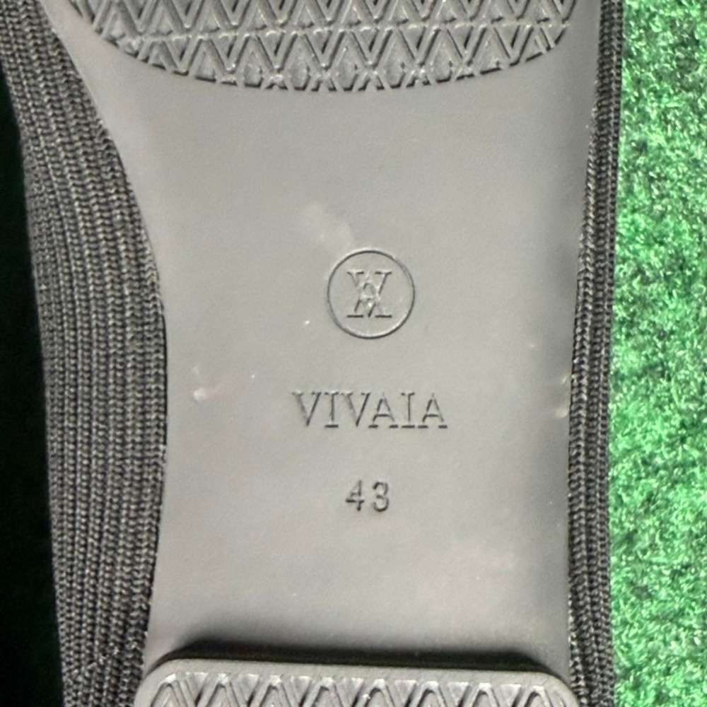 Vivaia Black Ribbed Knit Pointed Toe Flats Womens 11 Silver Stripe Accent EU 43 - Picture 8 of 9